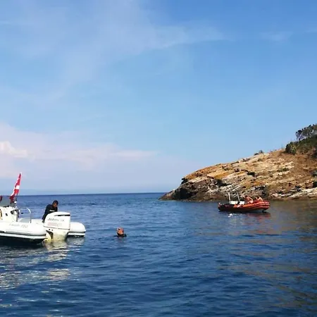 Comfortable House In La Pila With Terrace And Parking * Marmi