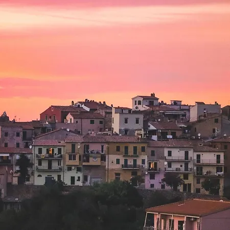 Comfortable House In La Pila With Terrace And Parking *